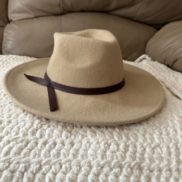 Universal Thread | Accessories | Universal Thread Fedora Hat | Poshmark